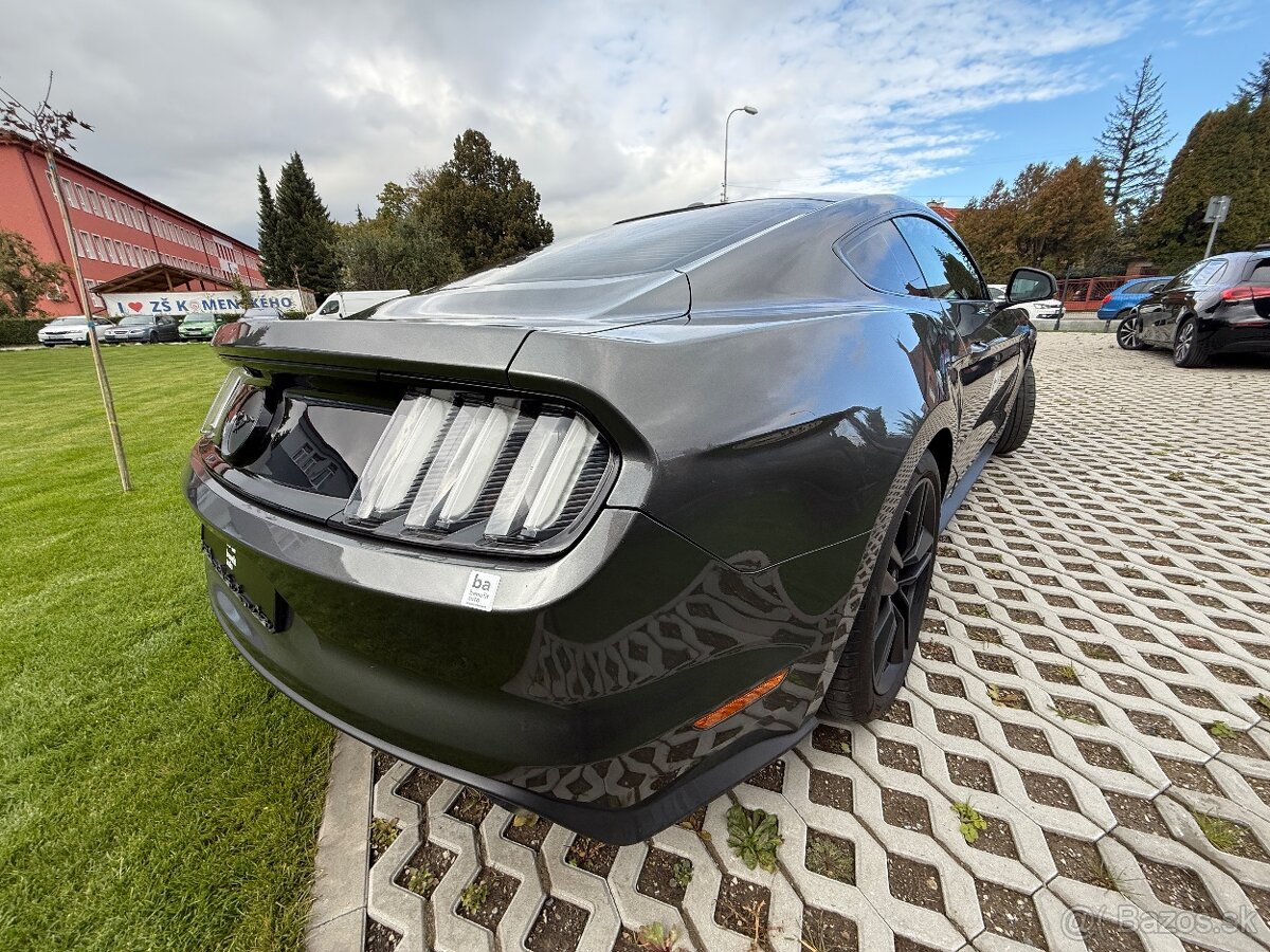 FORD MUSTANG - servisna historia , kupene na SR - 5