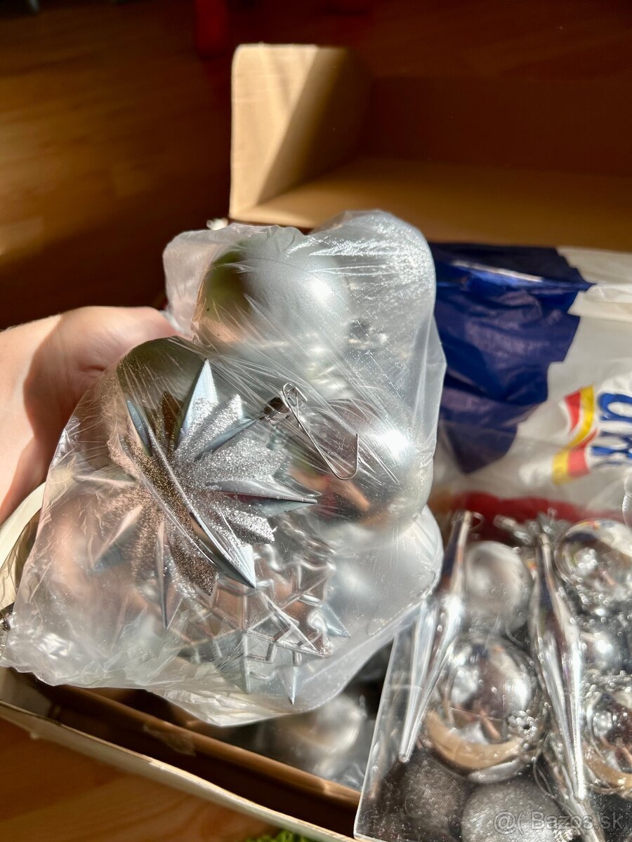 Dekorácie na vianočny stromček strieborné - 5