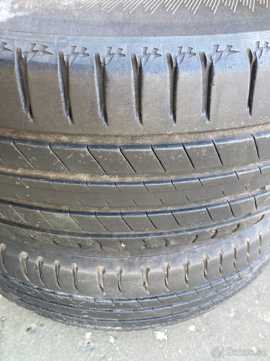 225/60R18 V100 - 5