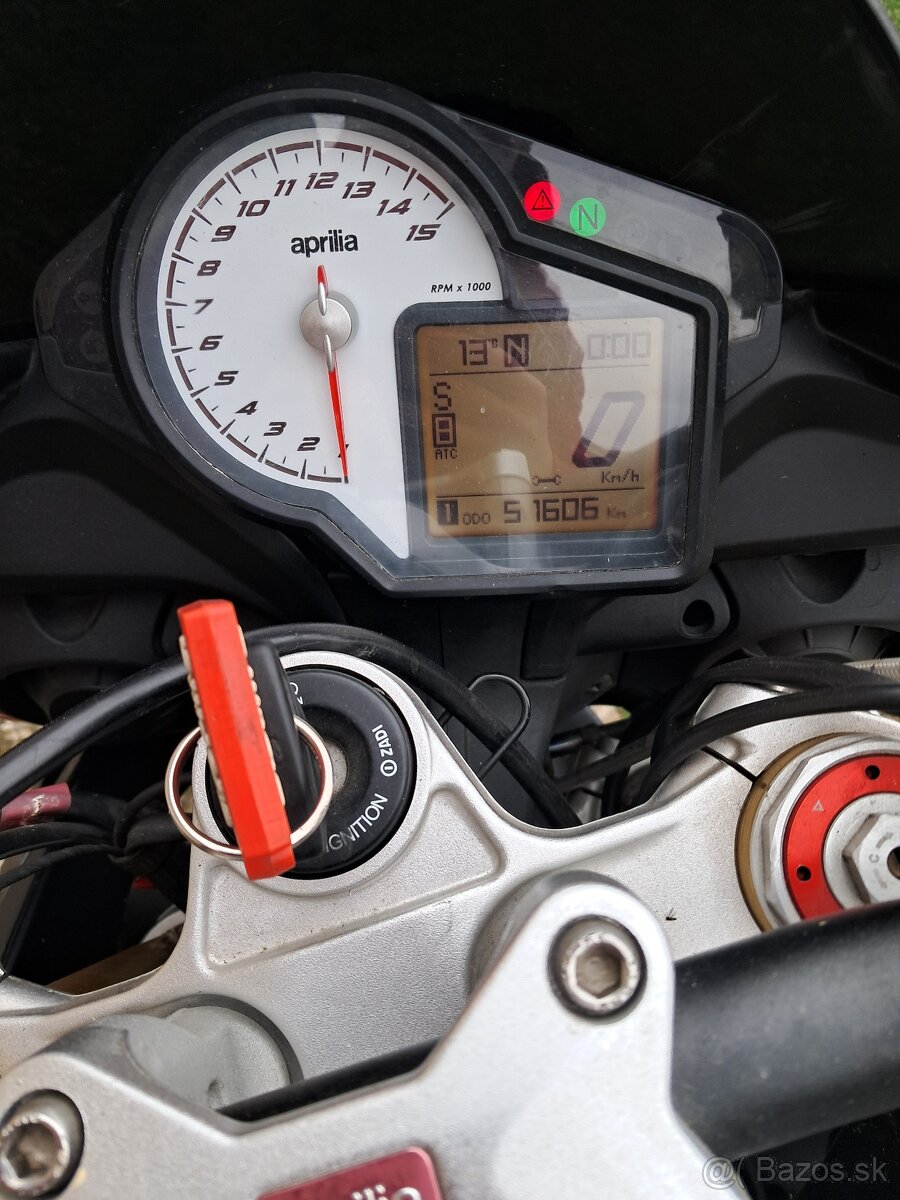 Aprilia Tuono V4 1100 RR APRC - 5