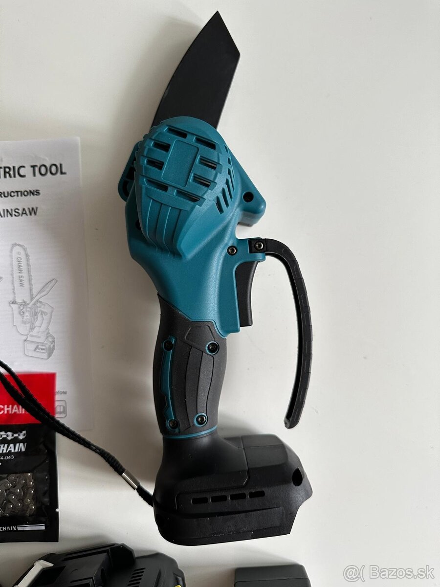 Mini aku retazova pila Brushless motor 6/8” (Makita baterky) - 5