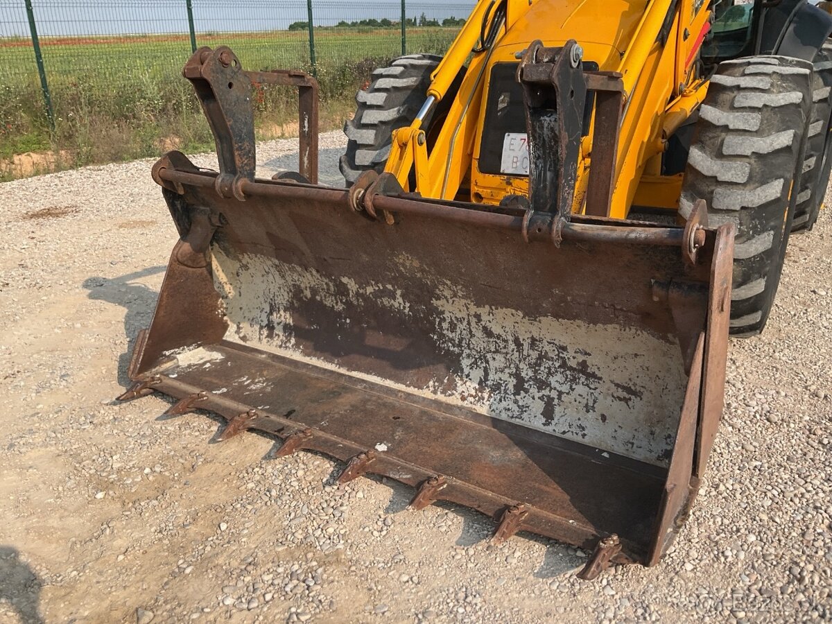 2004 JCB 4CX traktobager 4x4 - 5