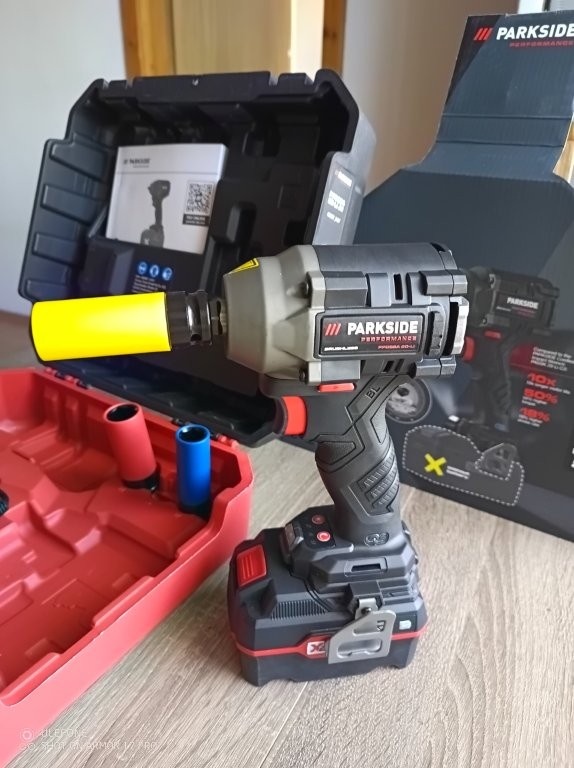 Aku rázový uťahovák PARKSIDE PERFORM20 V PPDSSA - max 600 Nm - 5