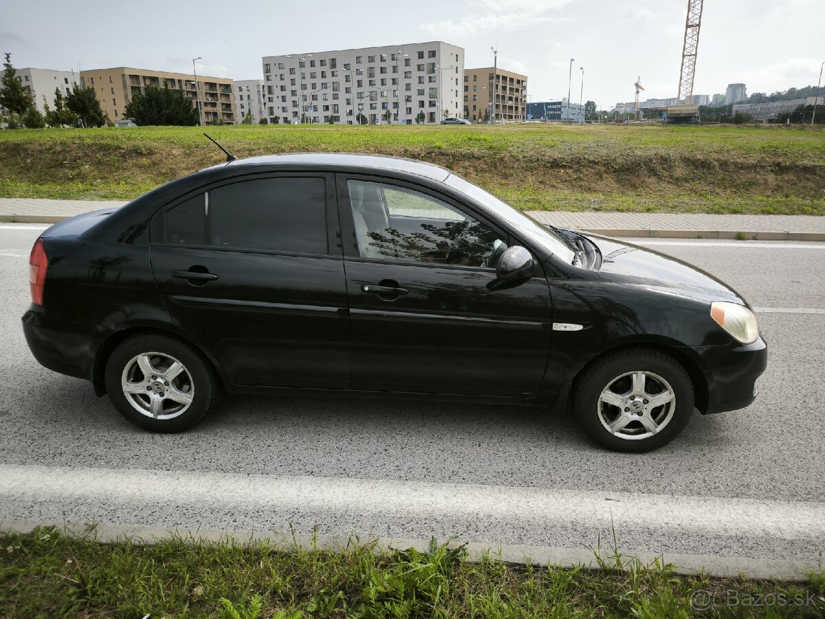 Hyundai Accent 1.5 CRDi (2008) - 5
