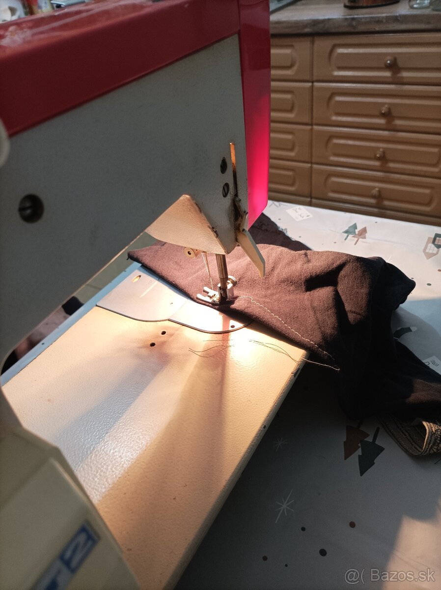 Predam šijaci stroj Veritas - 5