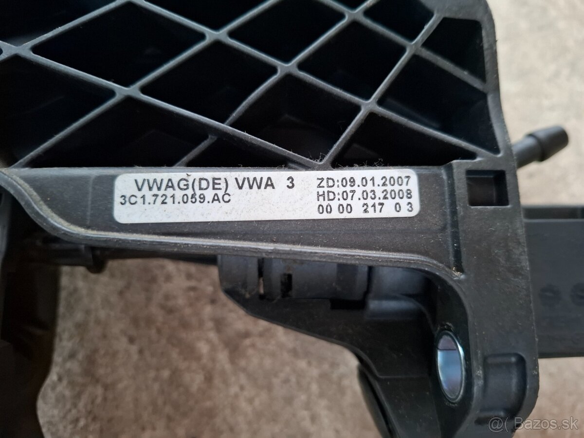 Palubovka VW Passat B6 - 5