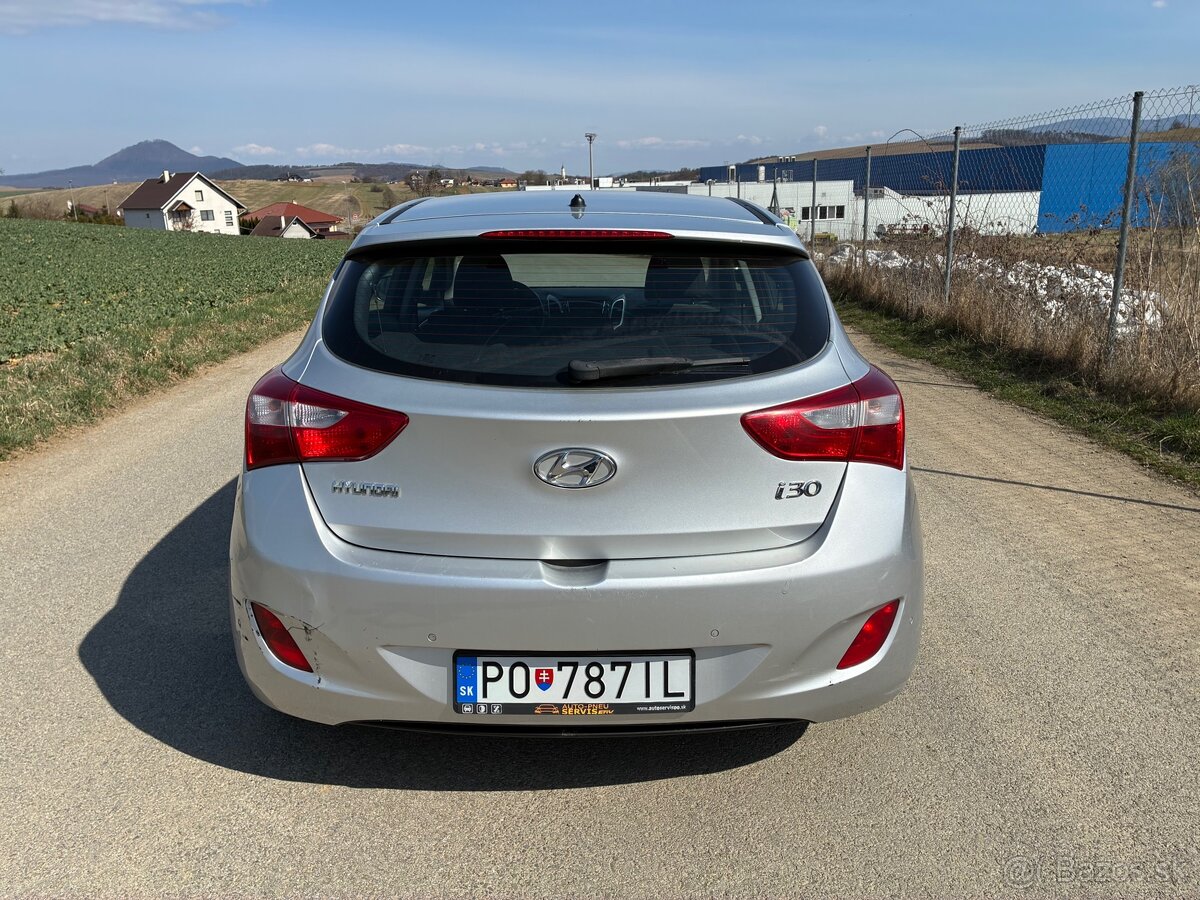 Hyundai i30 1.6crdi 81kw, STK 6.6.2026 - 5