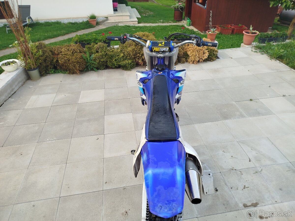 Yamaha YZF 250 Rok výroby 2003