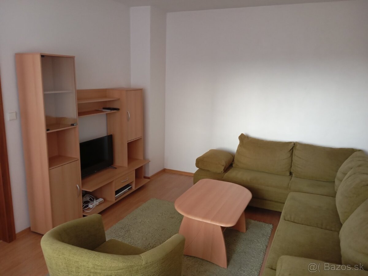 Prenájom 2-izbového bytu na sidlisku Terasa - 5