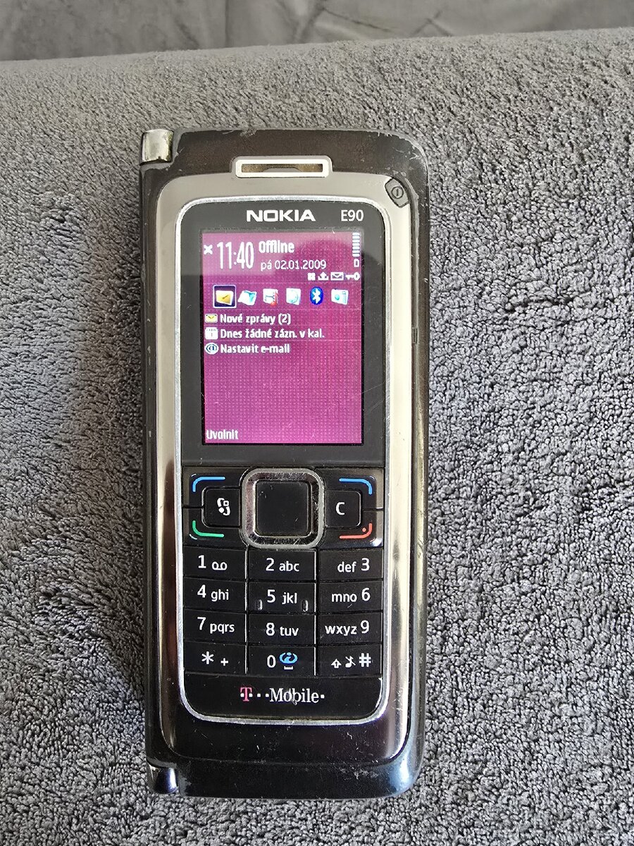 Nokia E90 Communicator - 5