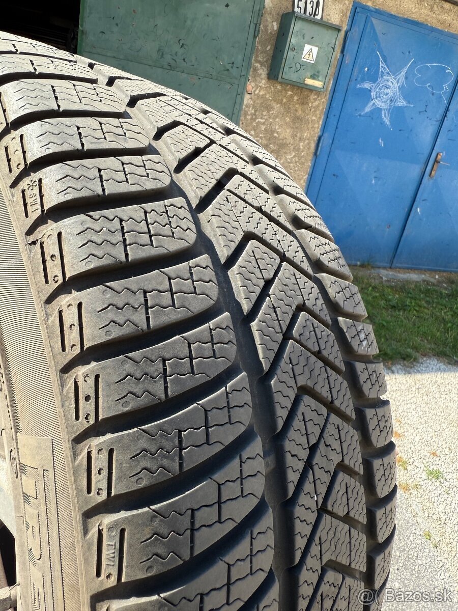 Predám peknú zimnú sadu Audi - 5