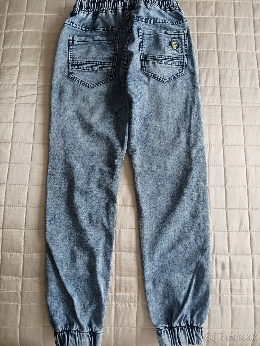 1x teplákové kapsáče veľ. 152/158, 3x nohavice veľ. 140 - 5