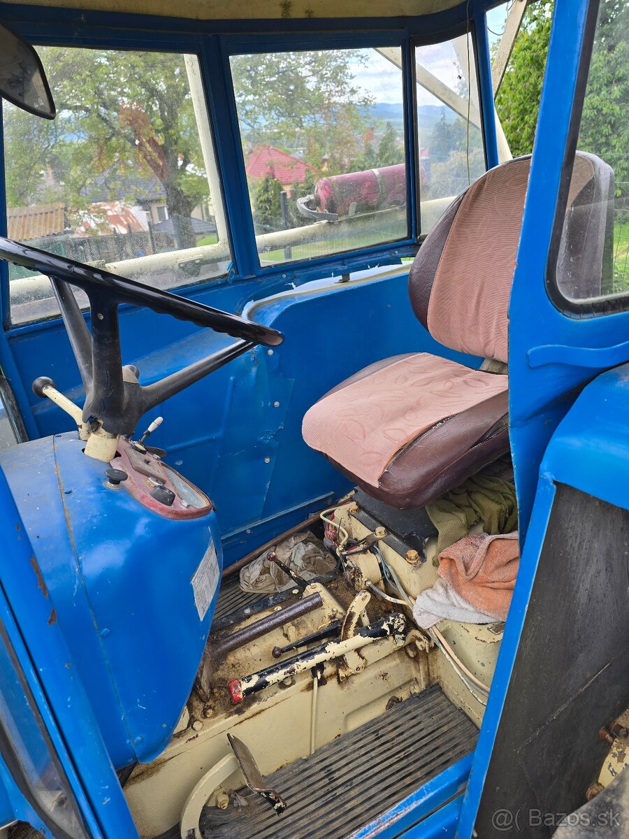 Zetor 4011 + Prúslušenstvo a Náhradné diely - SPZ - 5