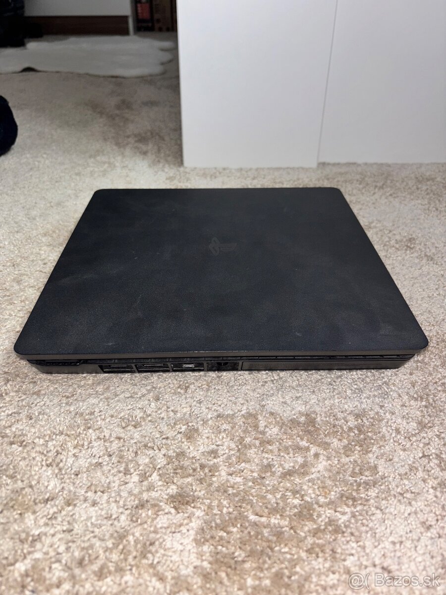 Playstation 4 slim 1TB - 5