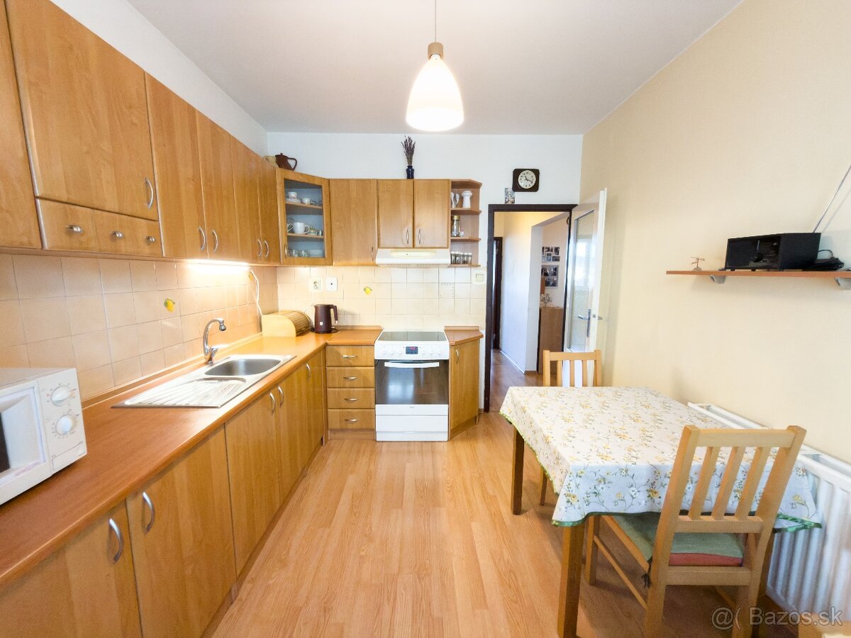 Na predaj 3-izbový byt Čadca-Kýčerka - 5