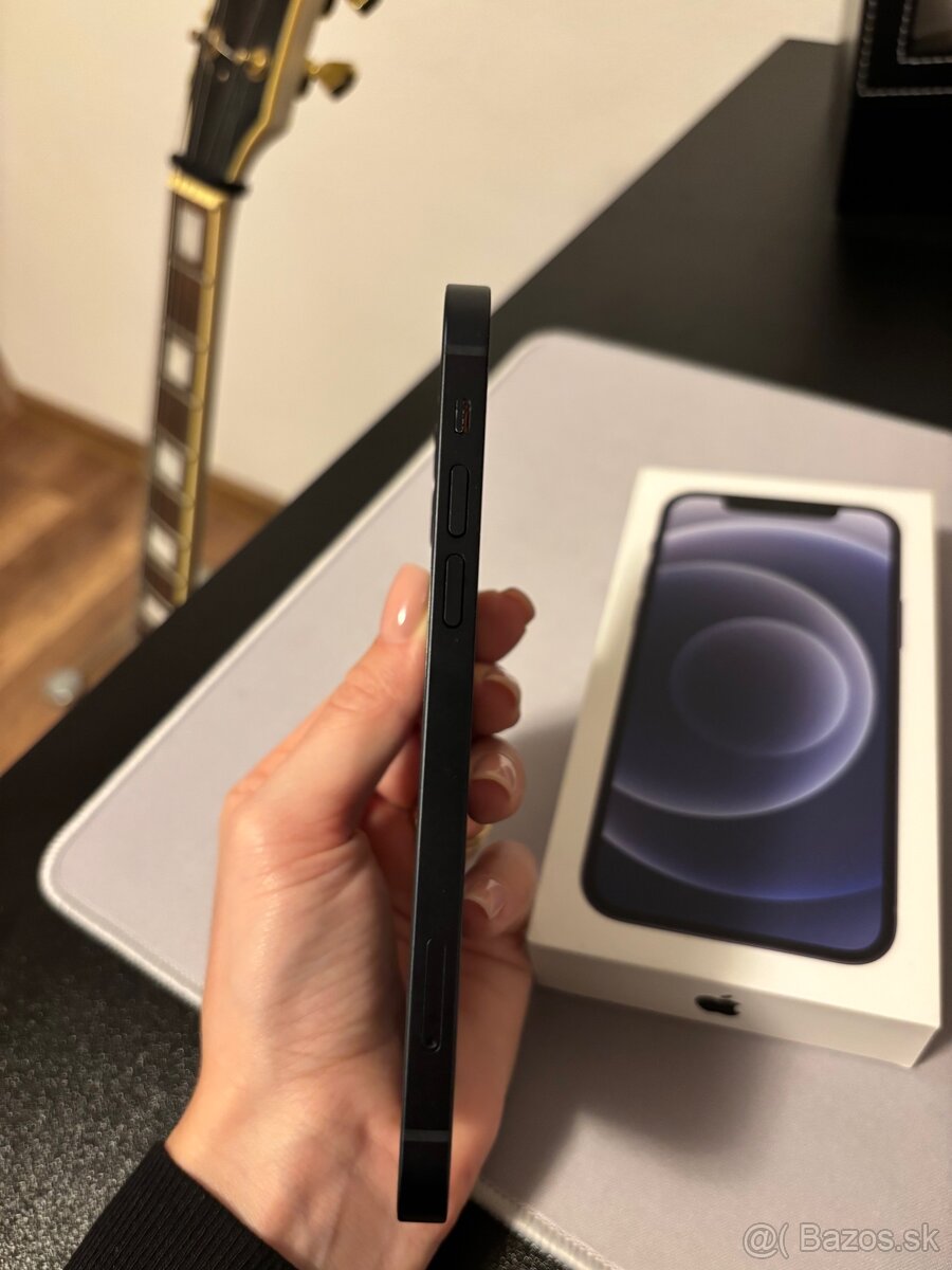 Apple iPhone 12 - výborný stav - 5