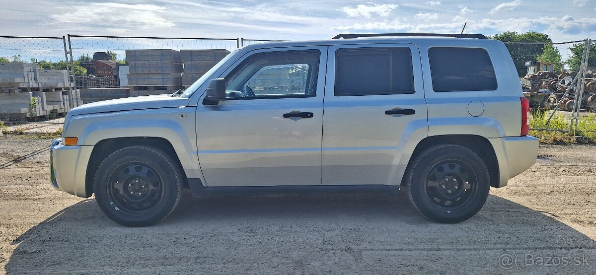 4x4 JEEP PATRIOT DIESEL KLÍMA ŤAŽNÉ NOVÁ STK 4990.-EUR