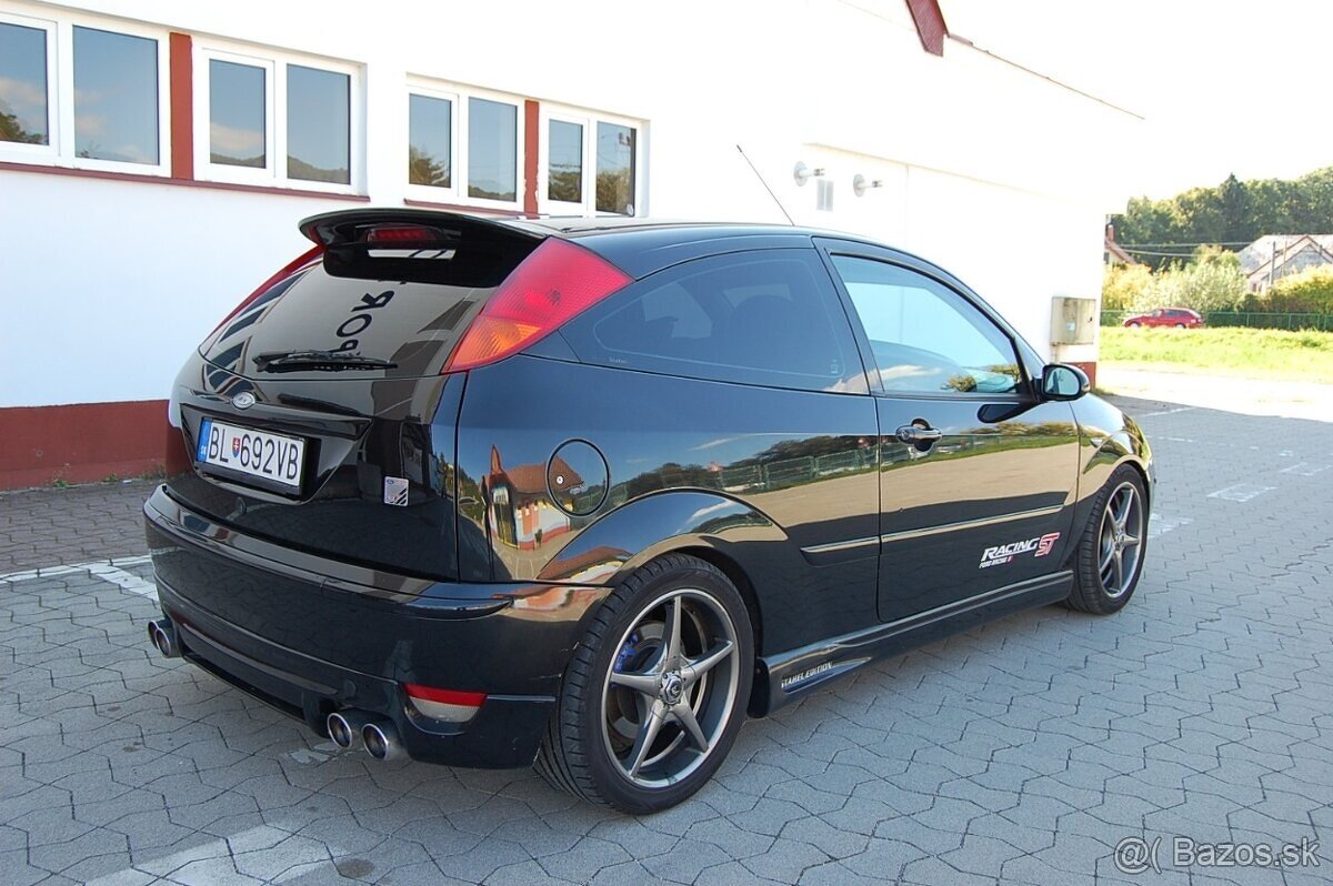 Ford Focus ST 2.0b - 5
