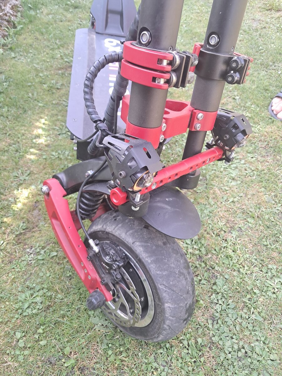 Elektro kolobežka TECHLIFE X9 - 5