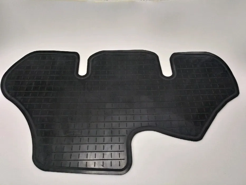 Gumová rohož na traktory zetor presne sedí - 5