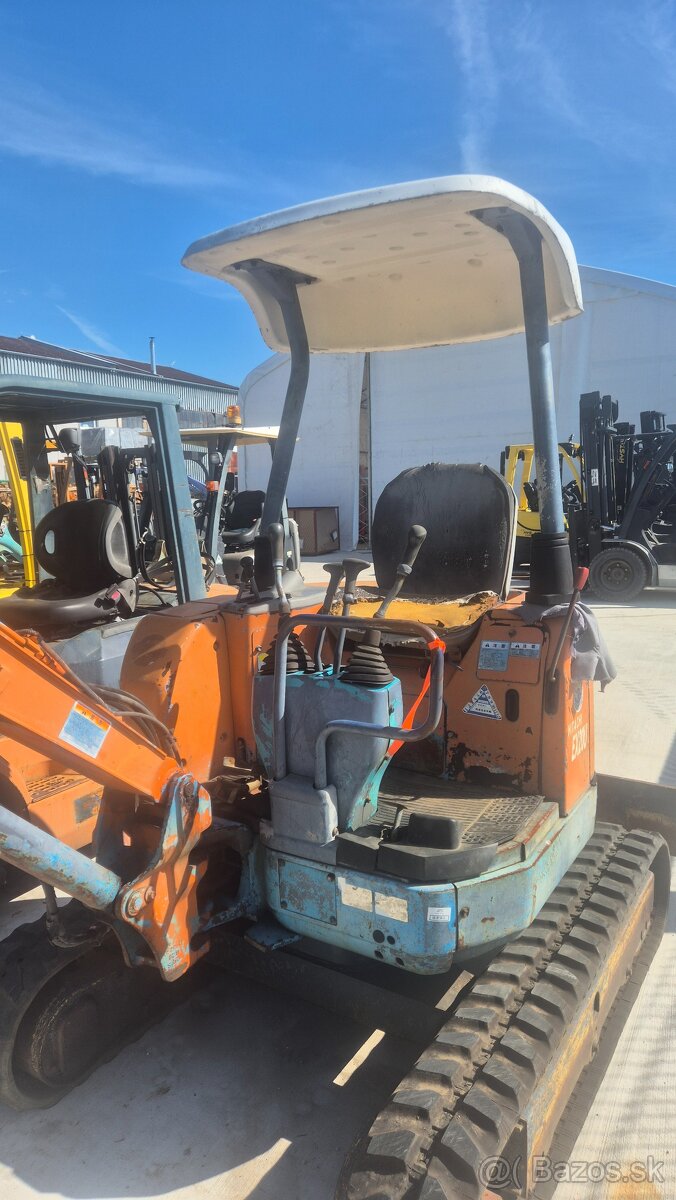 Na predaj Hitachi EX20U kompaktný minibager - 5