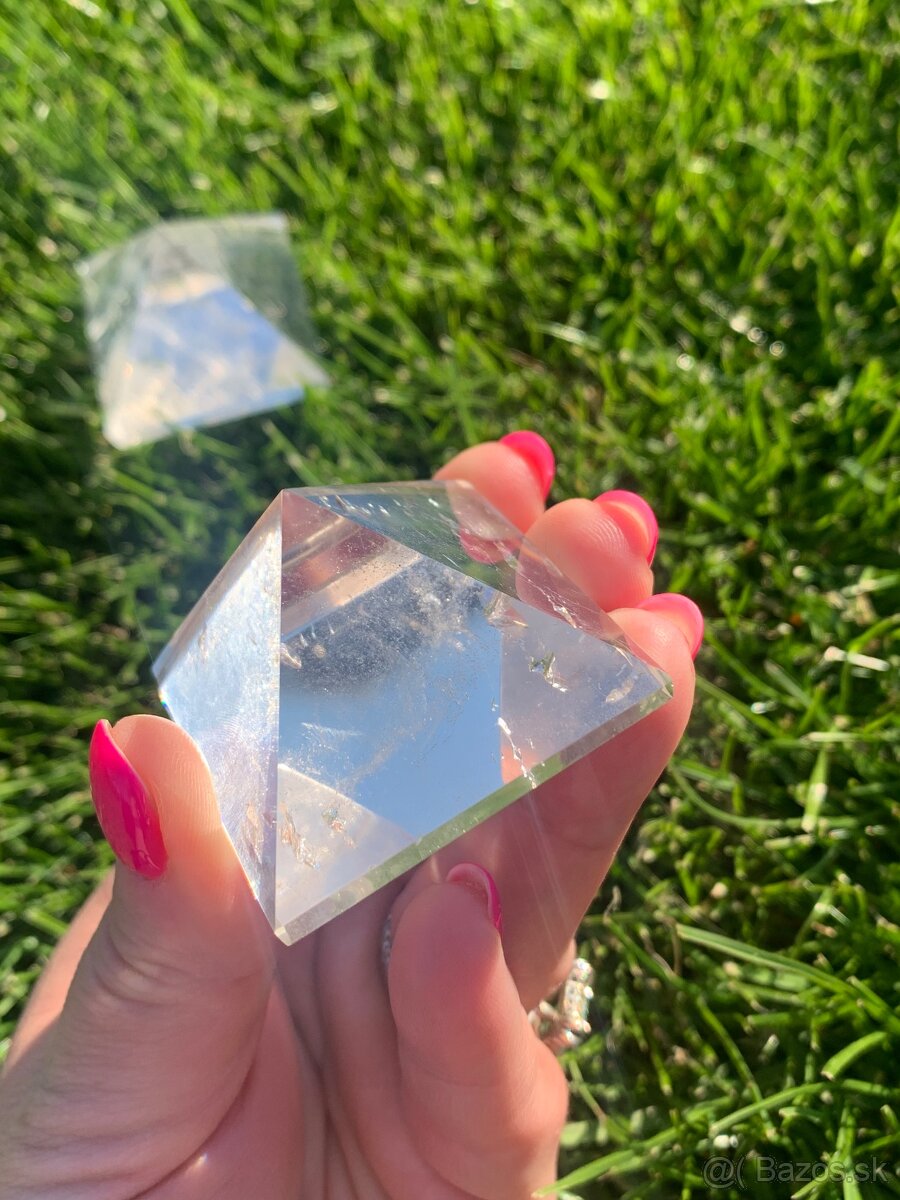 Kristalova pyramida - 5