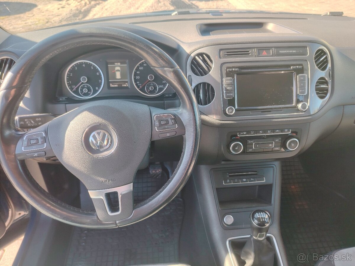 Volkswagen Tiguan - 5