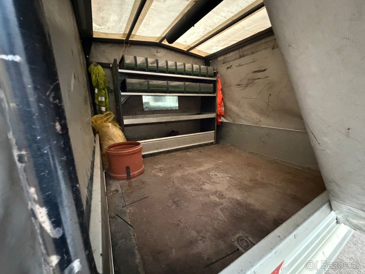 Volkswagen T5 valník 6 miestny - 5