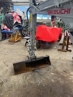 Bagr Takeuchi TB219 - 5