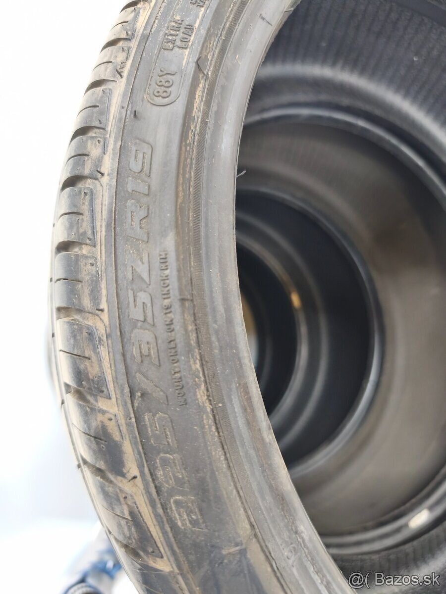 Pneumatiky 225/35R19 - 5