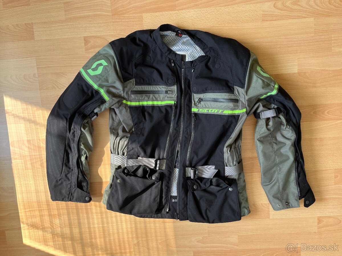 Prilba, rukavice, bunda, nohavice, topánky, ľadvinák - 5