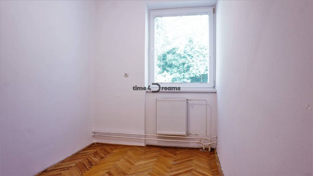 NA PREDAJ - 4 izbový byt s podielom 120m2 pozemku - 5