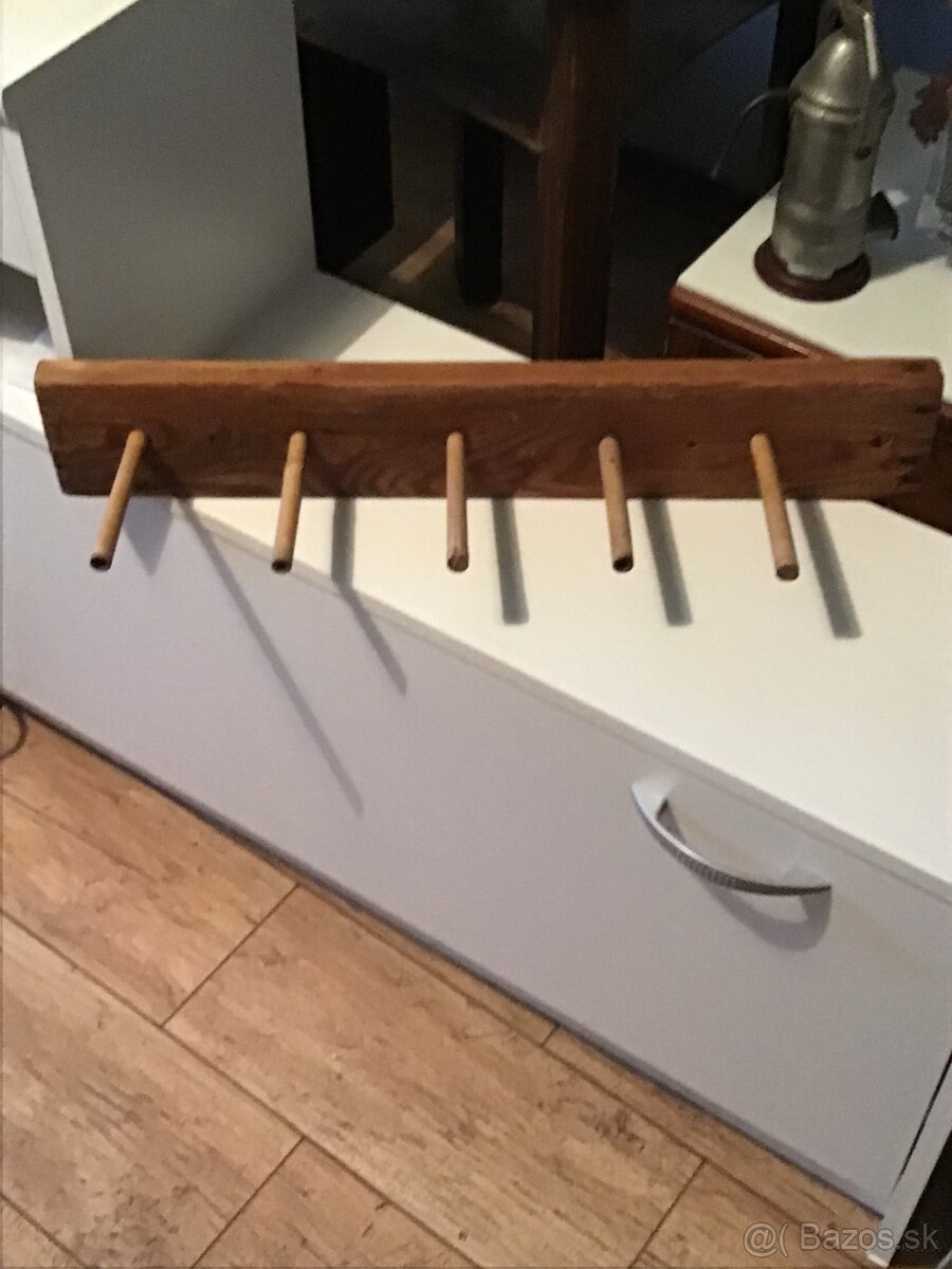 STARý DREVENý VEšIAK DLžKA 55CM - 5