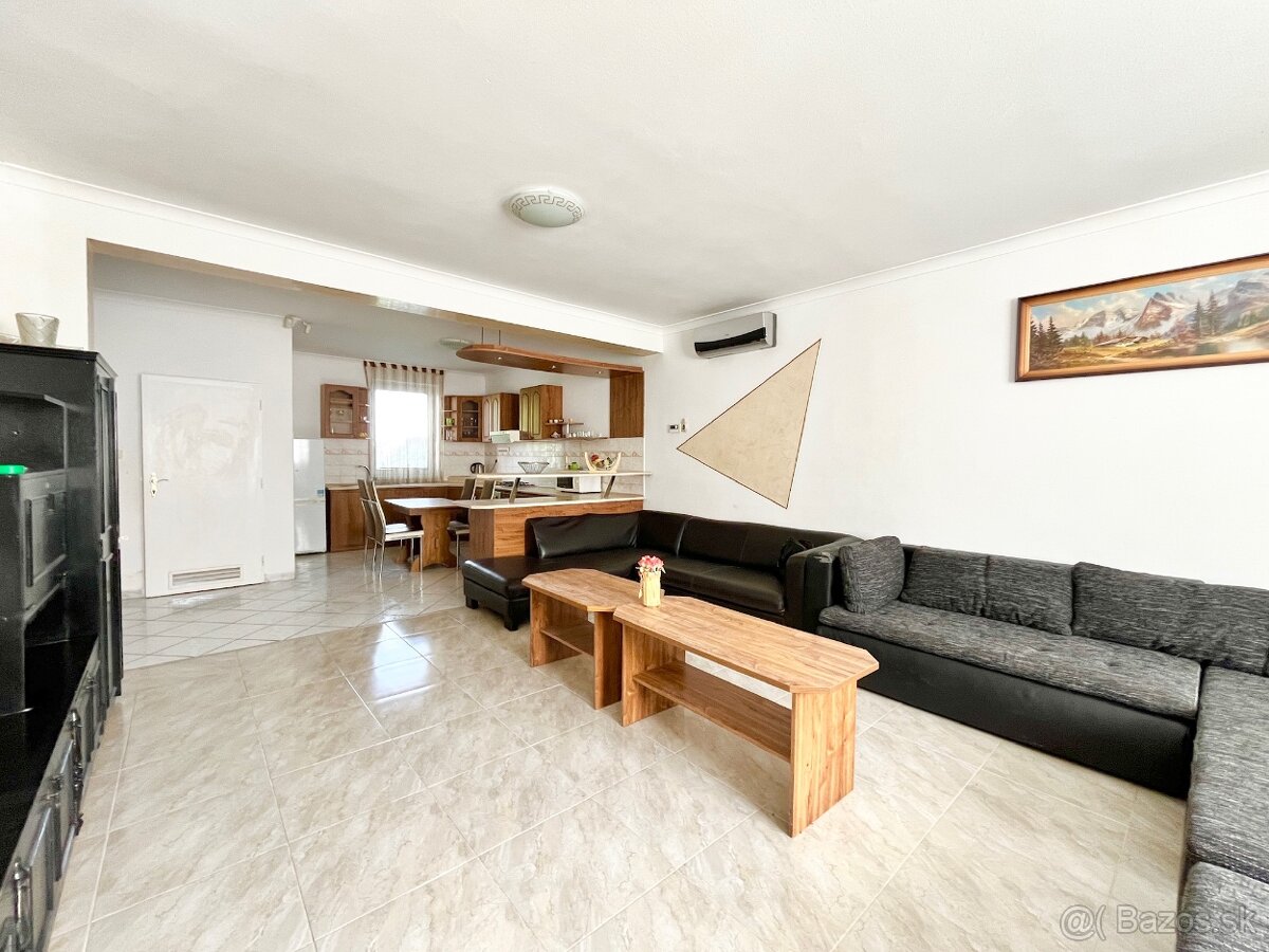 PREDAJ rodinný dom Banka - 5