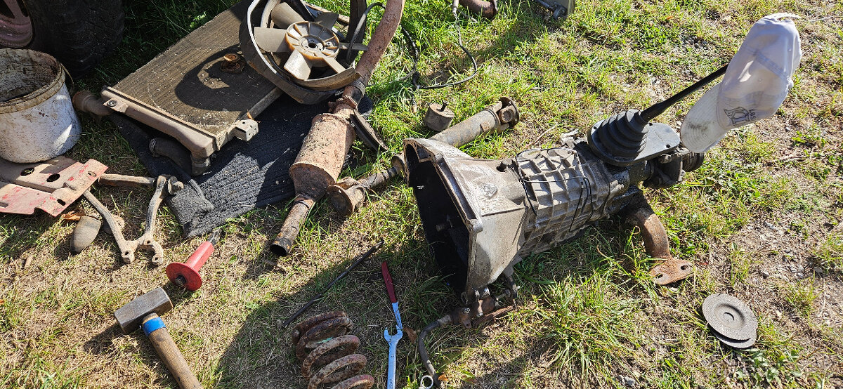Lada Niva - rôzne náhradné diely - 5