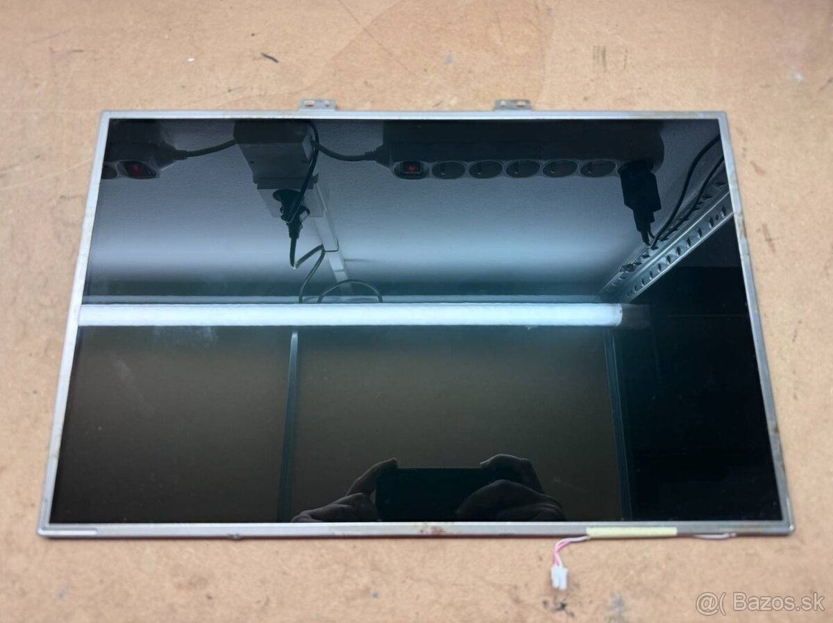 Predám obrazovku do notebooku 17" LED display 30pin CCFL - 5