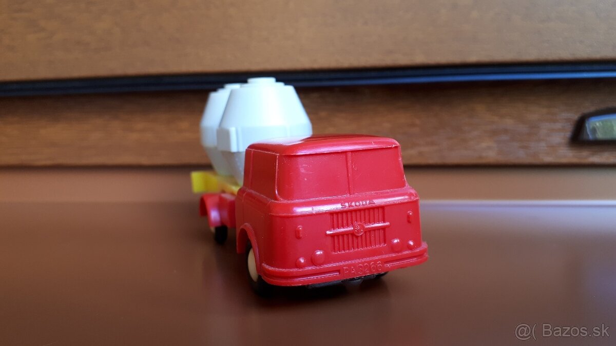 Stare auto - Stara hracka: Trambus od IGRA 2. - 5