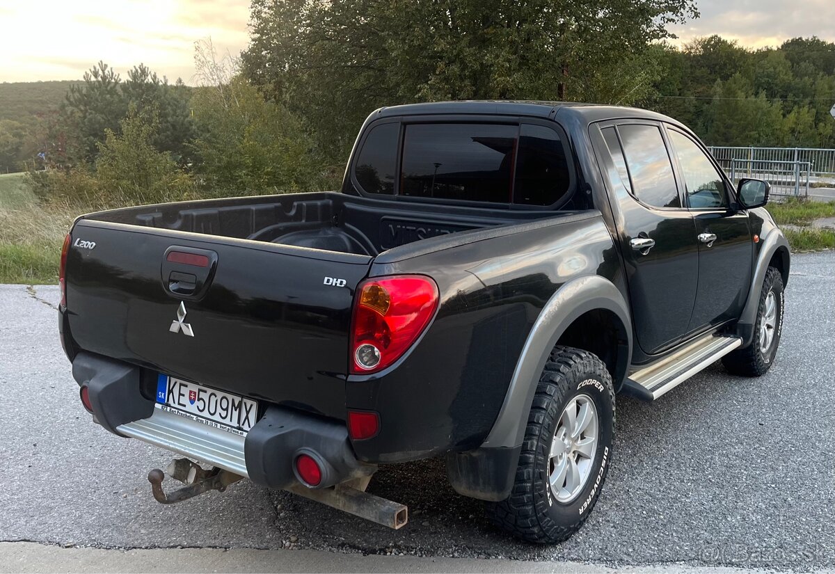 Mitsubishi L200 2.5 TDI Superselect  4x4 Uzávierka