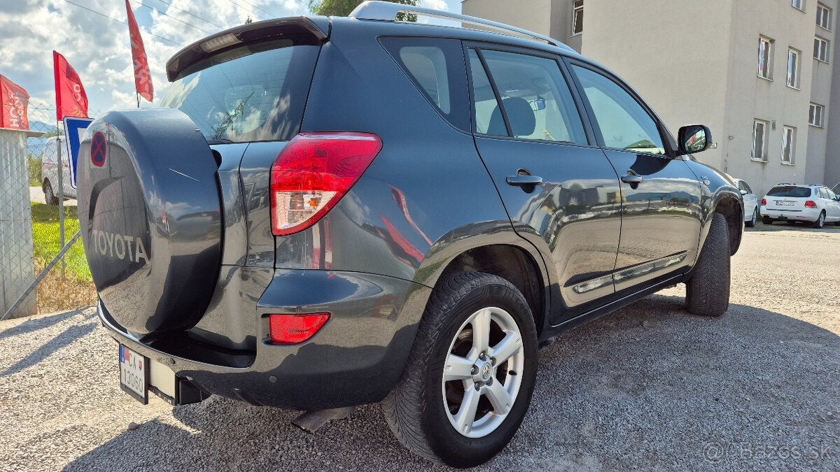 Toyota RAV4 2.2 D-4D 135 Base dovoz Taliansko - 5
