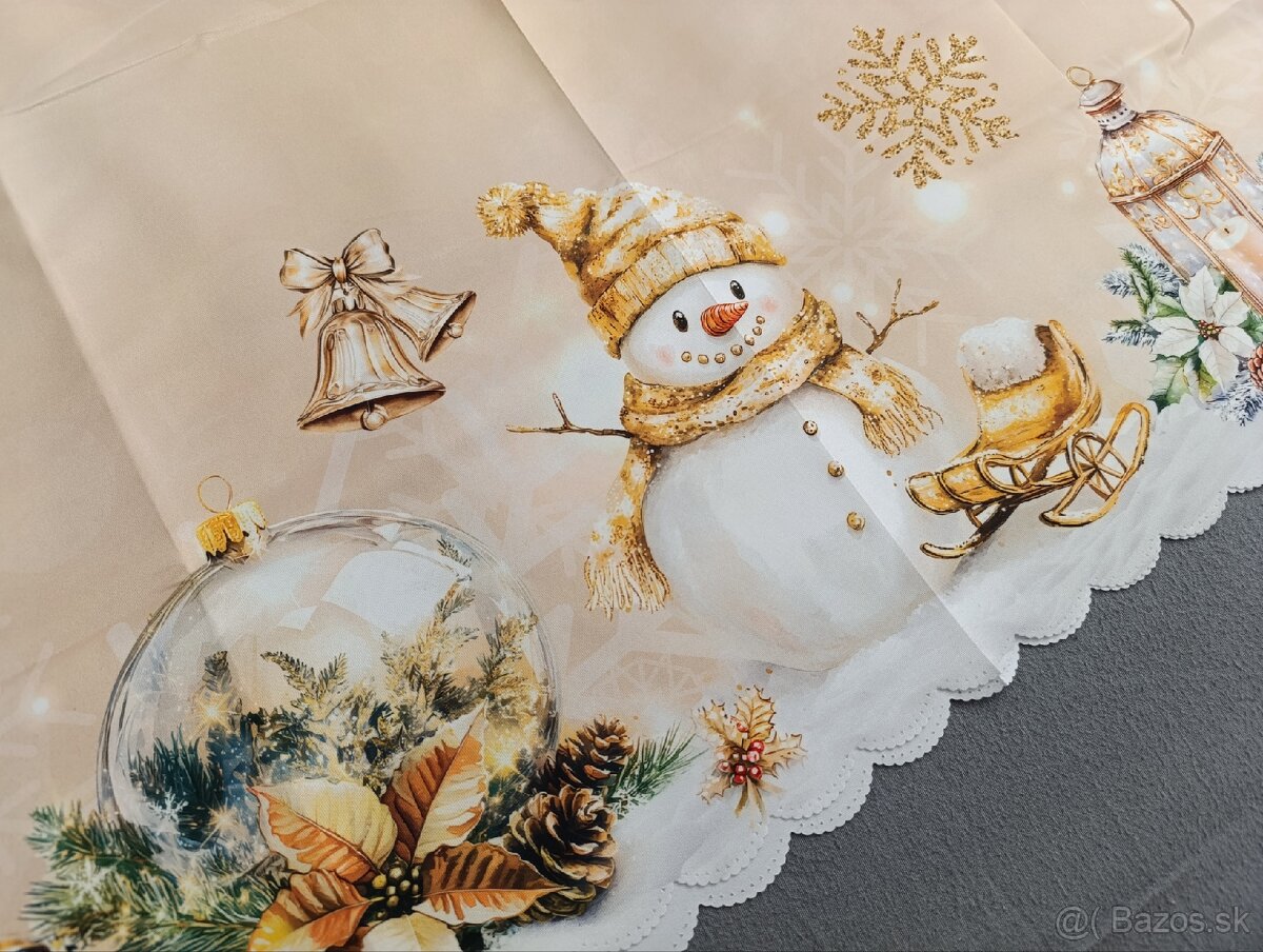 Veľký vianočný obrus so zvieratkami a Snehuliakom - 5