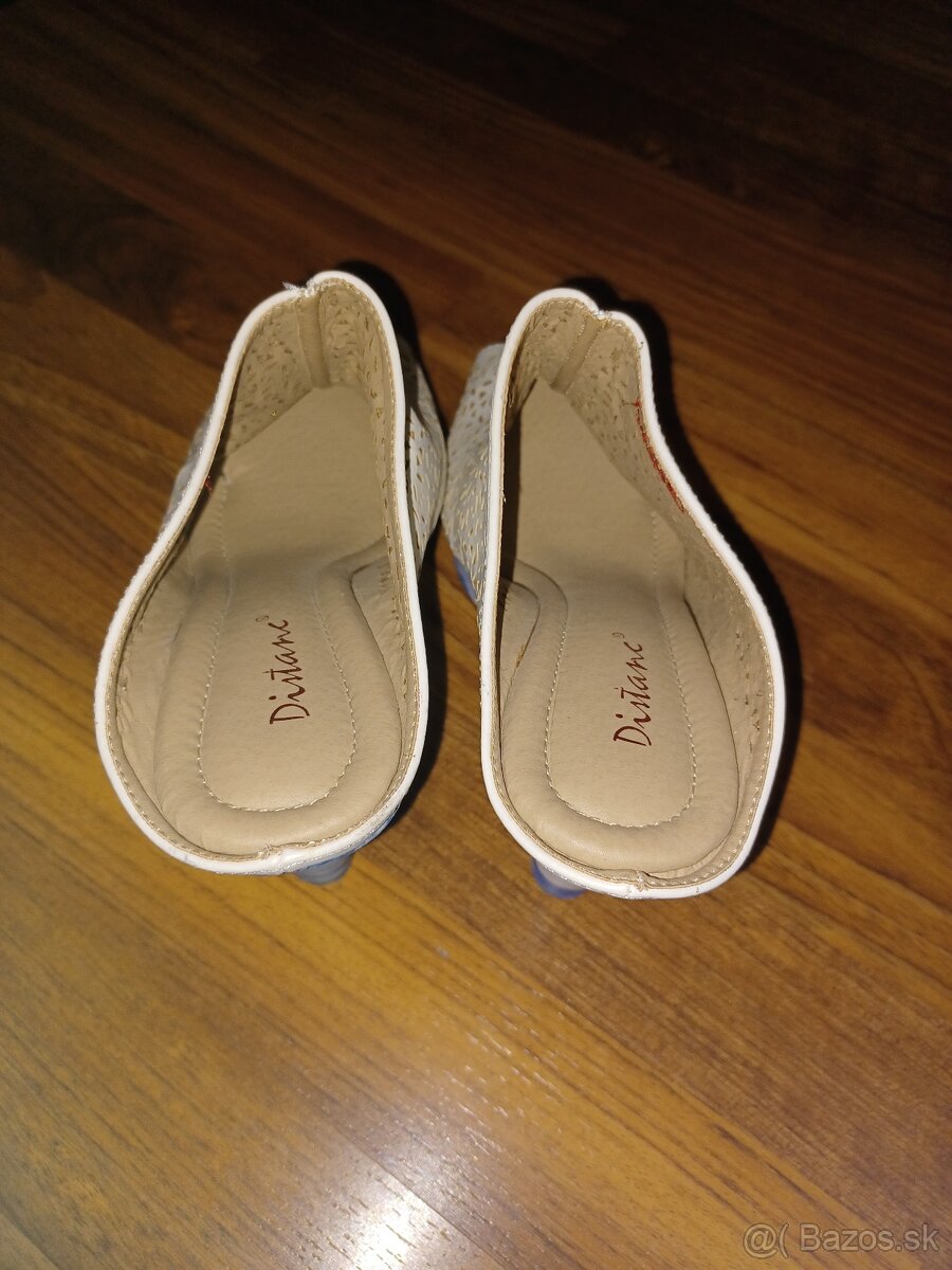 Predám krásne vysoké sandále č.40 - 5