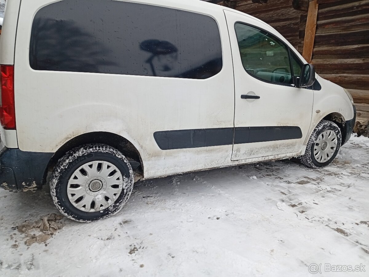 Predám Citroen Berlingo - 5