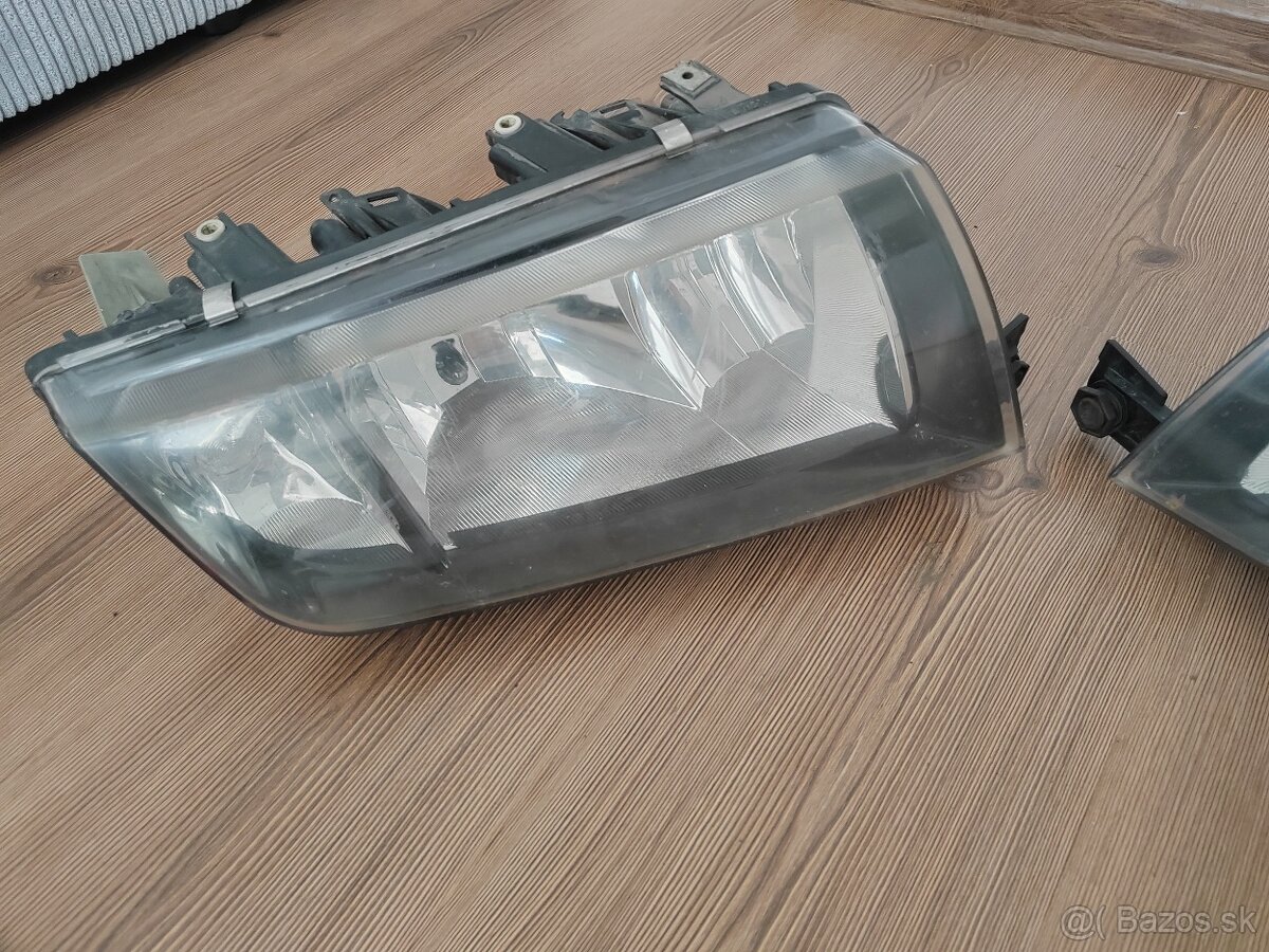 Škoda fabia 1 predné svetlá - 5