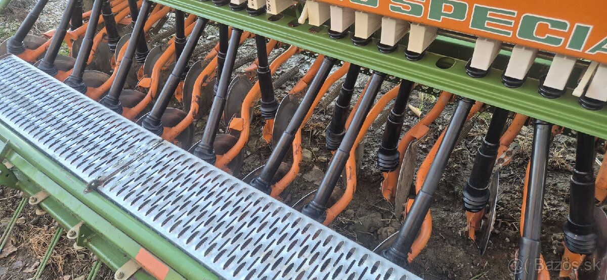 Diskova sejačka zn amazone D8 special - 5