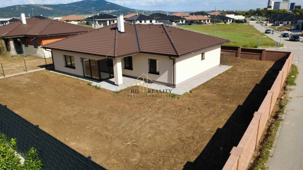 Ponúkame Vám exkluzívnu novostavbu 4-izbového rodinného domu - 5