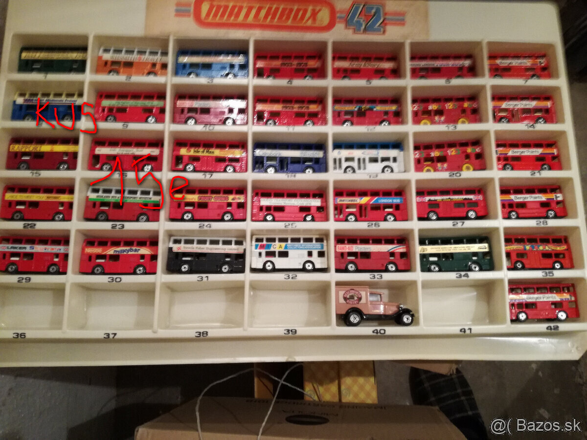 100KUSOV ZABAôEMYCH MODELOV MATCHBOX - 5