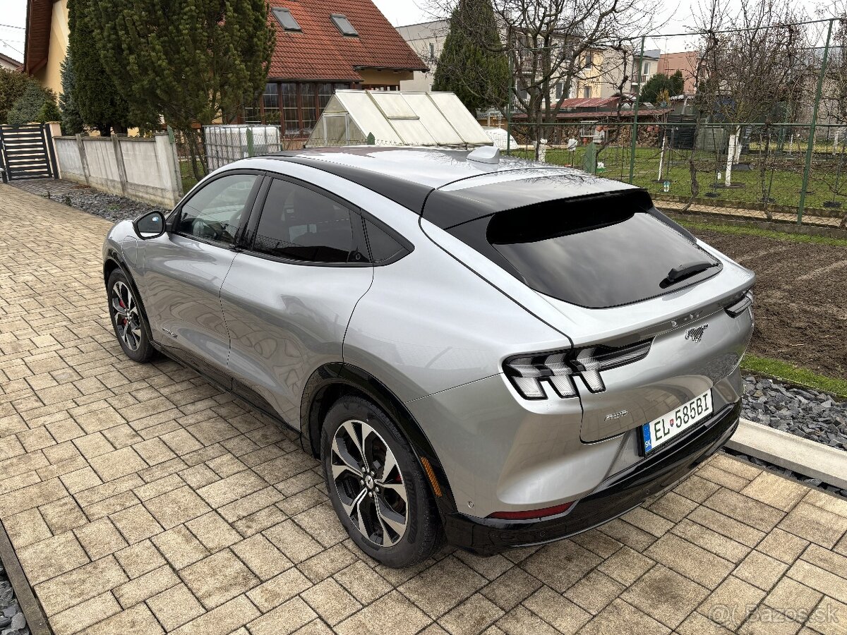 Mustang Mach-E 4x4 ER , 98 KWH , 351 koní odpočet DPH - 5