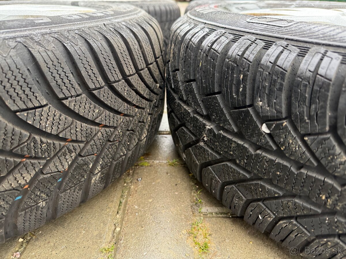 Zimná sada 5x112 r16 VW group 215/60 r16 99H + ORIG PUKLICE - 5