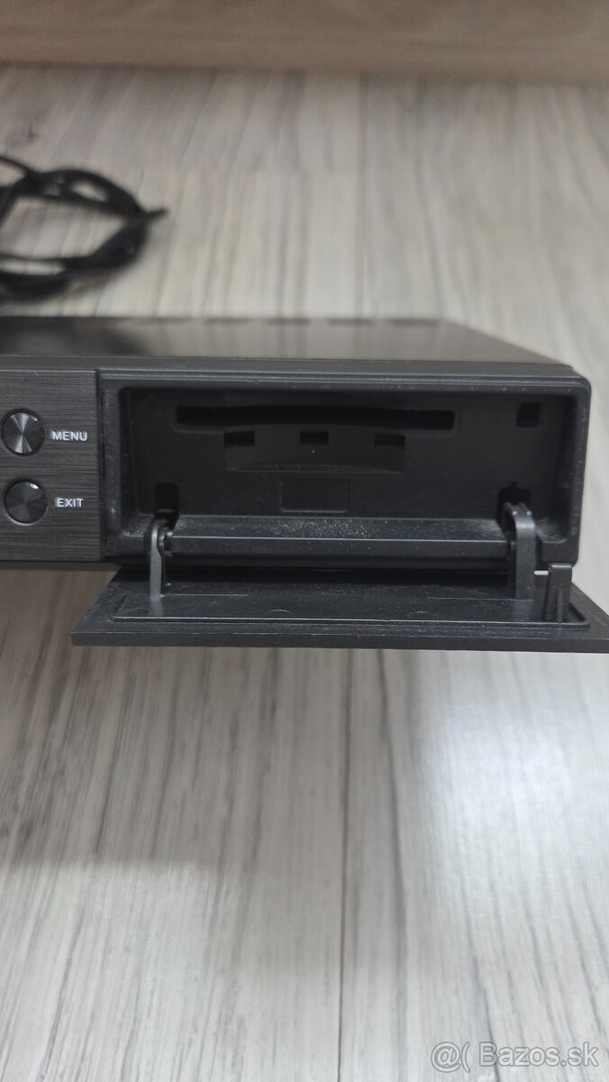 satelitní set-top box Zircon SHD 007 - 5