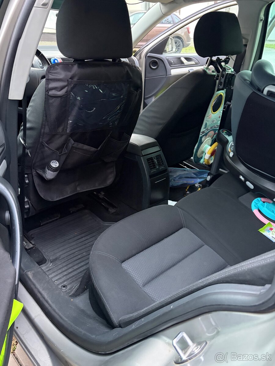 Predám škodu octavia Combi 2 - 5